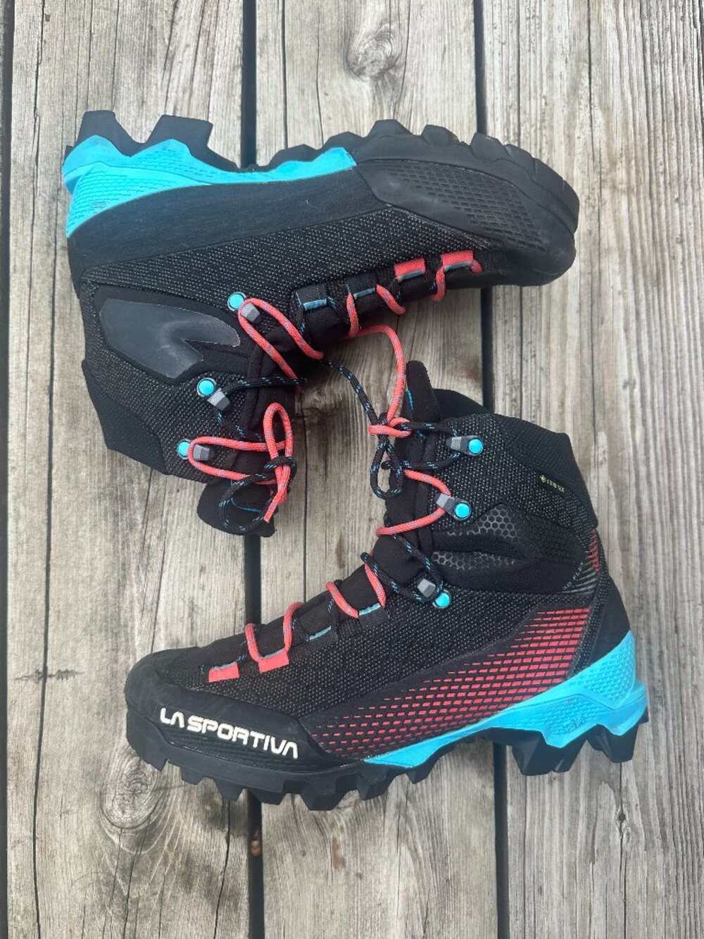 La Sportiva Aequilibrium ST Woman sz 39 GTX Mountaineering boots
